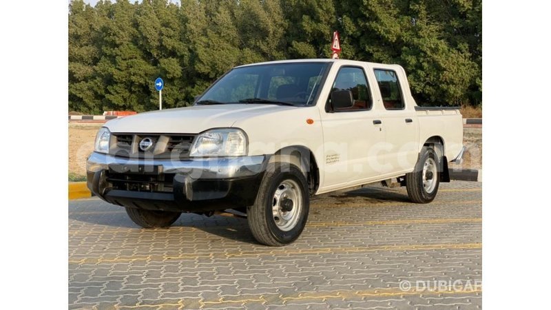 Big with watermark nissan pickup ashanti import dubai 14463