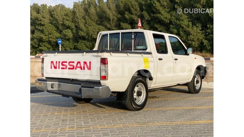 Big with watermark nissan pickup ashanti import dubai 14463