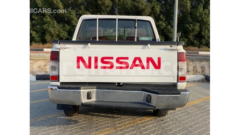 Big with watermark nissan pickup ashanti import dubai 14463