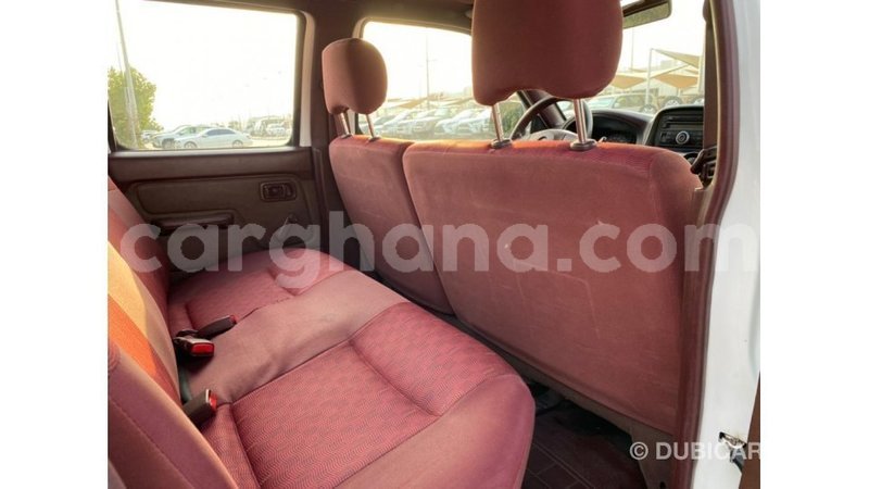 Big with watermark nissan pickup ashanti import dubai 14463