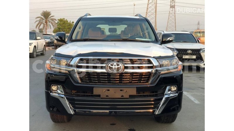 Big with watermark toyota land cruiser ashanti import dubai 14466