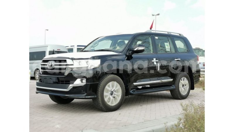 Big with watermark toyota land cruiser ashanti import dubai 14482