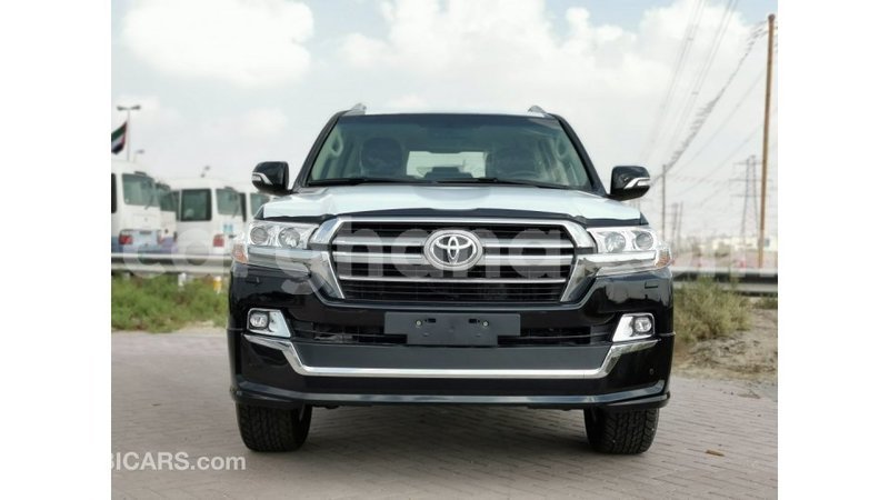 Big with watermark toyota land cruiser ashanti import dubai 14482