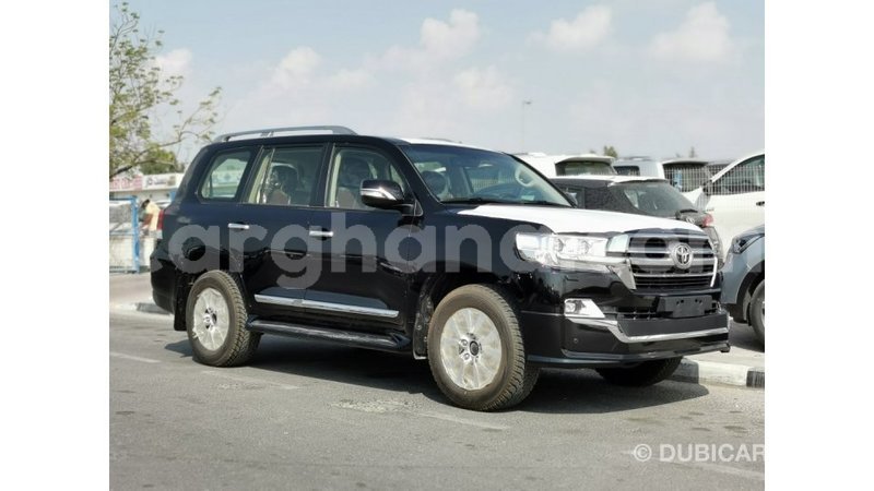 Big with watermark toyota land cruiser ashanti import dubai 14482