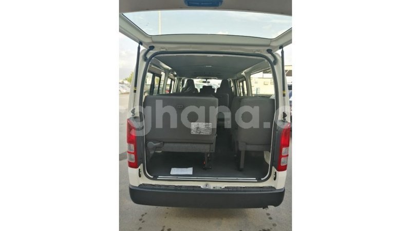 Big with watermark toyota hiace ashanti import dubai 14494