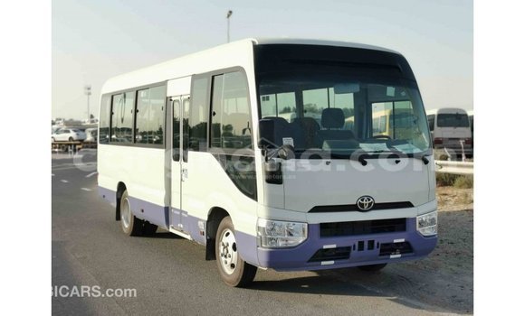 Ra Imported Toyota Coaster funfun Ọkọ̀ in Import - Dubai ni Ashanti Ra Imported Toyota Coaster funfun Ọkọ̀ in Import - Dubai ni Ashanti