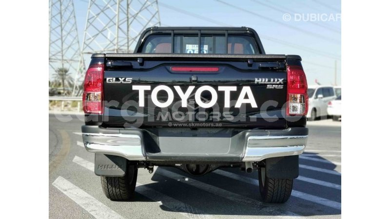 Big with watermark toyota hilux ashanti import dubai 14511