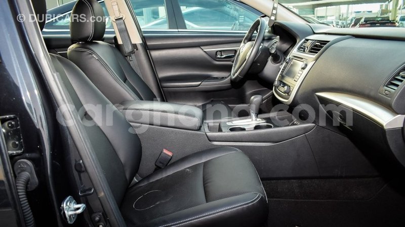 Big with watermark nissan altima ashanti import dubai 14517