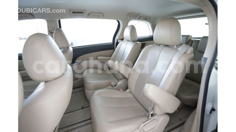 Big with watermark toyota previa ashanti import dubai 14520