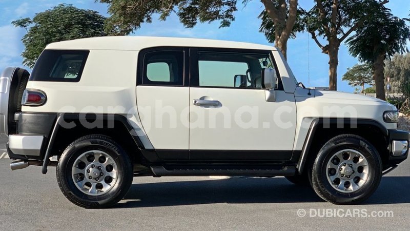 Big with watermark toyota fj cruiser ashanti import dubai 14524