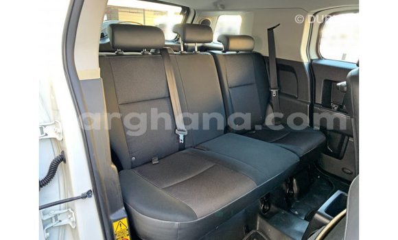 Buy Import Toyota FJ Cruiser White Car in Import - Dubai in Ashanti Buy Import Toyota FJ Cruiser White Car in Import - Dubai in Ashanti