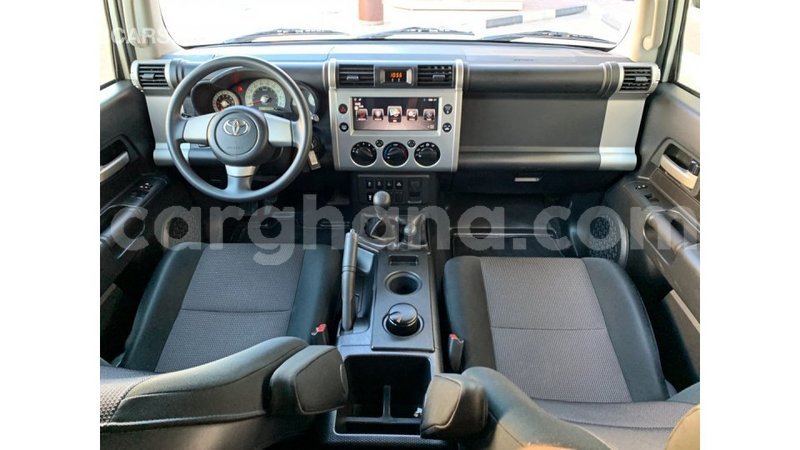 Big with watermark toyota fj cruiser ashanti import dubai 14524