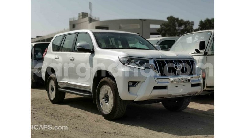 Big with watermark toyota prado ashanti import dubai 14526