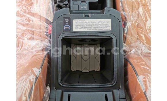 Ra Imported Toyota Prado funfun Ọkọ̀ in Import - Dubai ni Ashanti Ra Imported Toyota Prado funfun Ọkọ̀ in Import - Dubai ni Ashanti