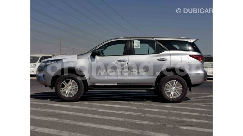 Big with watermark toyota fortuner ashanti import dubai 14539