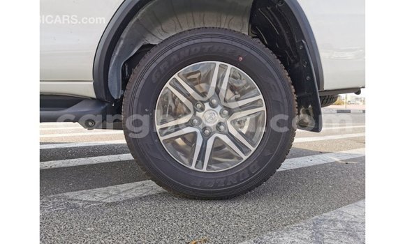 Buy Import Toyota Fortuner White Car in Import - Dubai in Ashanti Buy Import Toyota Fortuner White Car in Import - Dubai in Ashanti