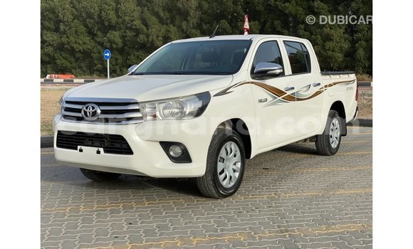 Ra Imported Toyota Hilux funfun Ọkọ̀ in Import - Dubai ni Ashanti Ra Imported Toyota Hilux funfun Ọkọ̀ in Import - Dubai ni Ashanti