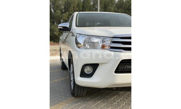 Ra Imported Toyota Hilux funfun Ọkọ̀ in Import - Dubai ni Ashanti Ra Imported Toyota Hilux funfun Ọkọ̀ in Import - Dubai ni Ashanti