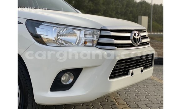 Ra Imported Toyota Hilux funfun Ọkọ̀ in Import - Dubai ni Ashanti Ra Imported Toyota Hilux funfun Ọkọ̀ in Import - Dubai ni Ashanti
