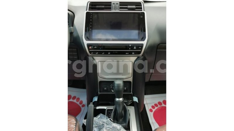 Big with watermark toyota prado ashanti import dubai 14563