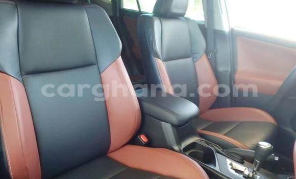 Sayi Na hannu Toyota RAV4 White Mota in Accra a Greater Accra Sayi Na hannu Toyota RAV4 White Mota in Accra a Greater Accra