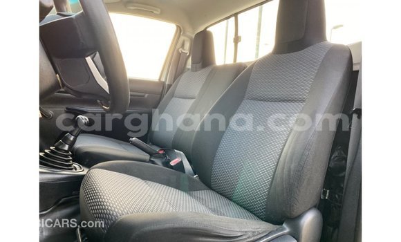 Buy Import Toyota Hilux White Car in Import - Dubai in Ashanti Buy Import Toyota Hilux White Car in Import - Dubai in Ashanti