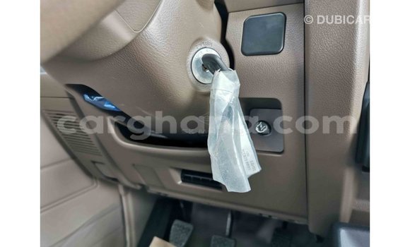Buy Import Toyota Land Cruiser White Car in Import - Dubai in Ashanti Buy Import Toyota Land Cruiser White Car in Import - Dubai in Ashanti