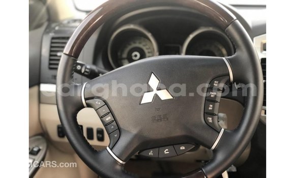 Ra Imported Mitsubishi Pajero funfun Ọkọ̀ in Import - Dubai ni Ashanti Ra Imported Mitsubishi Pajero funfun Ọkọ̀ in Import - Dubai ni Ashanti