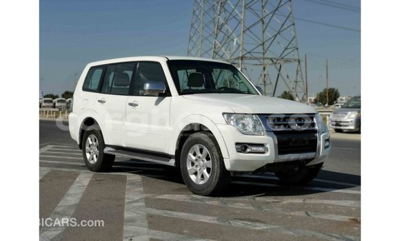 Ra Imported Mitsubishi Pajero funfun Ọkọ̀ in Import - Dubai ni Ashanti Ra Imported Mitsubishi Pajero funfun Ọkọ̀ in Import - Dubai ni Ashanti