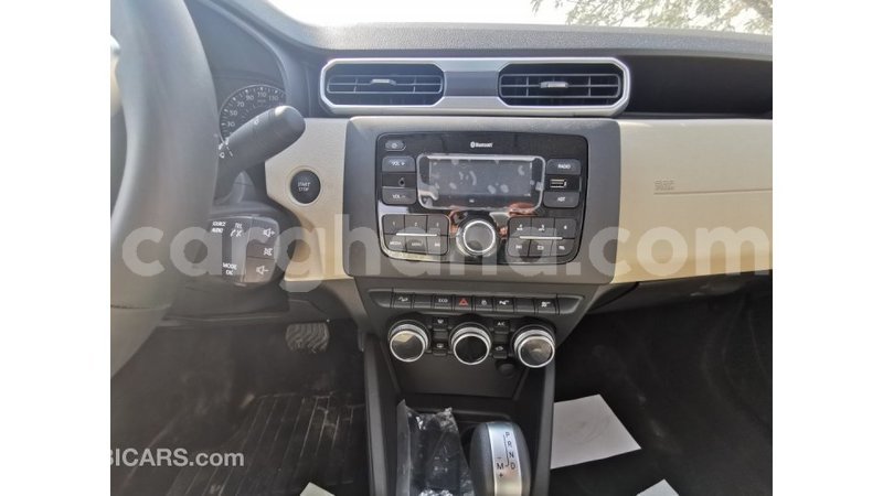 Big with watermark renault duster ashanti import dubai 14592