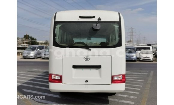 Sayi Imported Toyota Coaster White Mota in Import - Dubai a Ashanti Sayi Imported Toyota Coaster White Mota in Import - Dubai a Ashanti