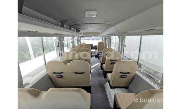 Sayi Imported Toyota Coaster White Mota in Import - Dubai a Ashanti Sayi Imported Toyota Coaster White Mota in Import - Dubai a Ashanti