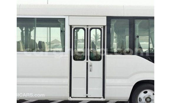 Sayi Imported Toyota Coaster White Mota in Import - Dubai a Ashanti Sayi Imported Toyota Coaster White Mota in Import - Dubai a Ashanti