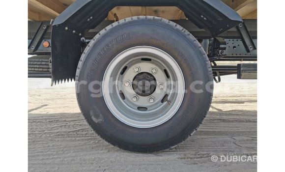 Buy Import Mitsubishi Fuso White Truck in Import - Dubai in Ashanti Buy Import Mitsubishi Fuso White Truck in Import - Dubai in Ashanti