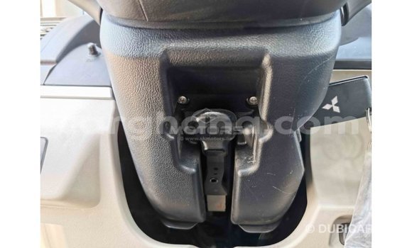 Buy Import Mitsubishi Pajero Other Car in Import - Dubai in Ashanti Buy Import Mitsubishi Pajero Other Car in Import - Dubai in Ashanti