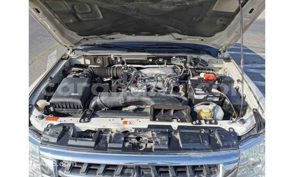 Buy Import Mitsubishi Pajero White Car in Import - Dubai in Ashanti Buy Import Mitsubishi Pajero White Car in Import - Dubai in Ashanti