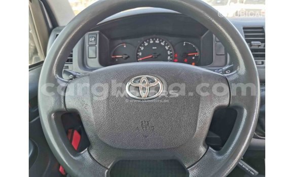 Sayi Imported Toyota Hiace White Mota in Import - Dubai a Ashanti Sayi Imported Toyota Hiace White Mota in Import - Dubai a Ashanti