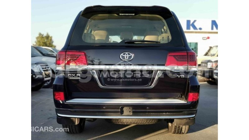 Big with watermark toyota land cruiser ashanti import dubai 14653