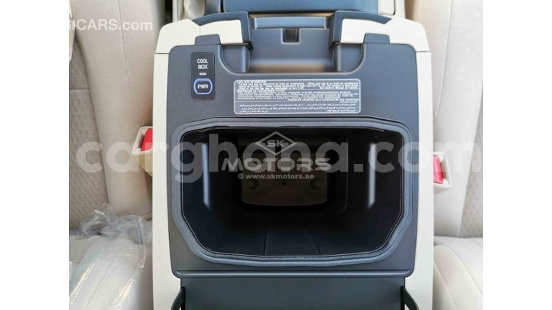 Big with watermark toyota land cruiser ashanti import dubai 14653