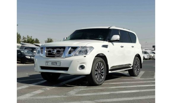 Buy Import Nissan Patrol White Car in Import - Dubai in Ashanti Buy Import Nissan Patrol White Car in Import - Dubai in Ashanti