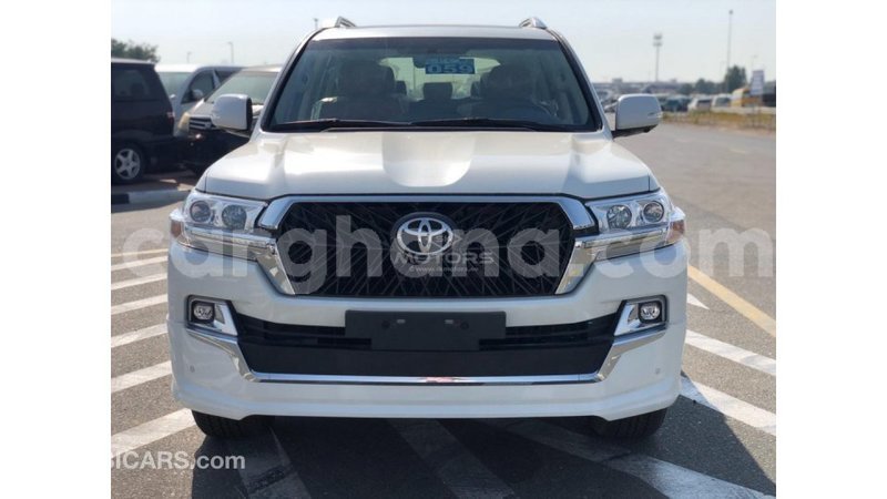 Big with watermark toyota land cruiser ashanti import dubai 14685