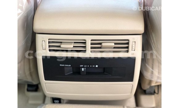 Buy Import Toyota Land Cruiser White Car in Import - Dubai in Ashanti Buy Import Toyota Land Cruiser White Car in Import - Dubai in Ashanti