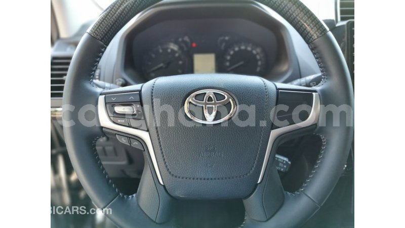 Big with watermark toyota prado ashanti import dubai 14688