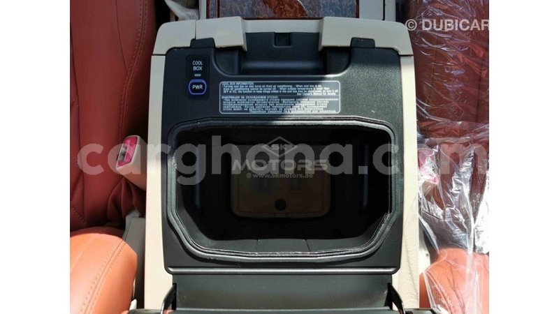 Big with watermark toyota land cruiser ashanti import dubai 14690