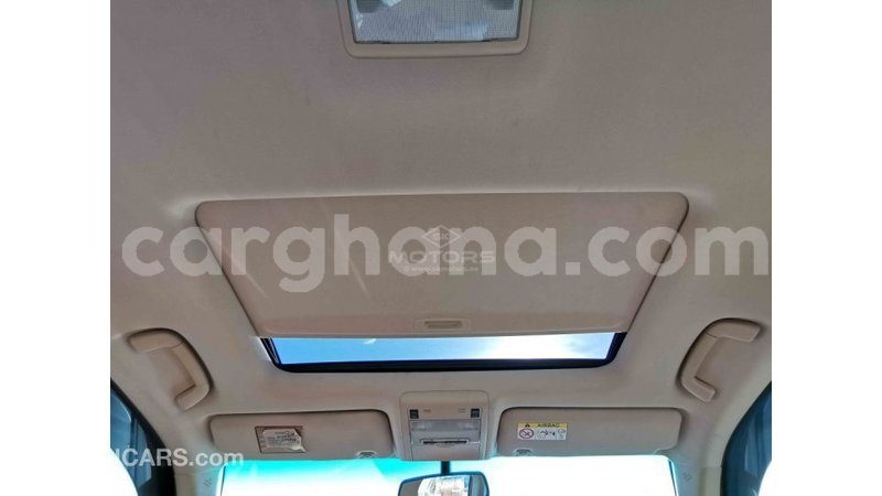 Big with watermark toyota land cruiser ashanti import dubai 14690