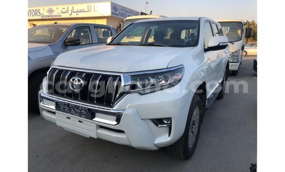 Buy Import Toyota Land Cruiser White Car in Import - Dubai in Ashanti Buy Import Toyota Land Cruiser White Car in Import - Dubai in Ashanti