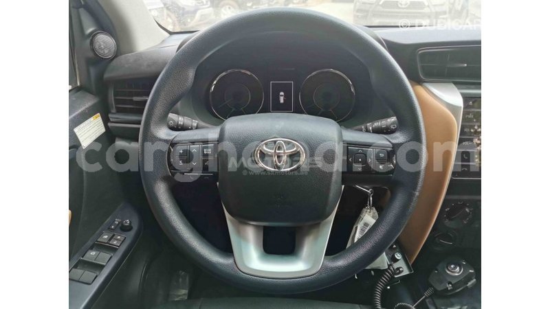 Big with watermark toyota fortuner ashanti import dubai 14695