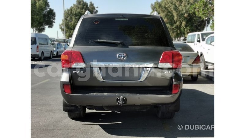 Big with watermark toyota land cruiser ashanti import dubai 14704