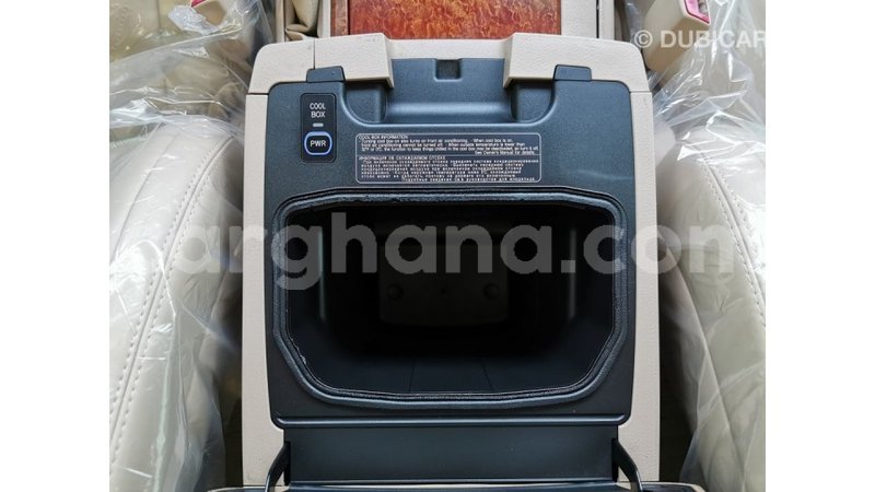 Big with watermark toyota land cruiser ashanti import dubai 14704