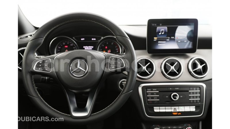 Big with watermark mercedes benz 250 ashanti import dubai 14709